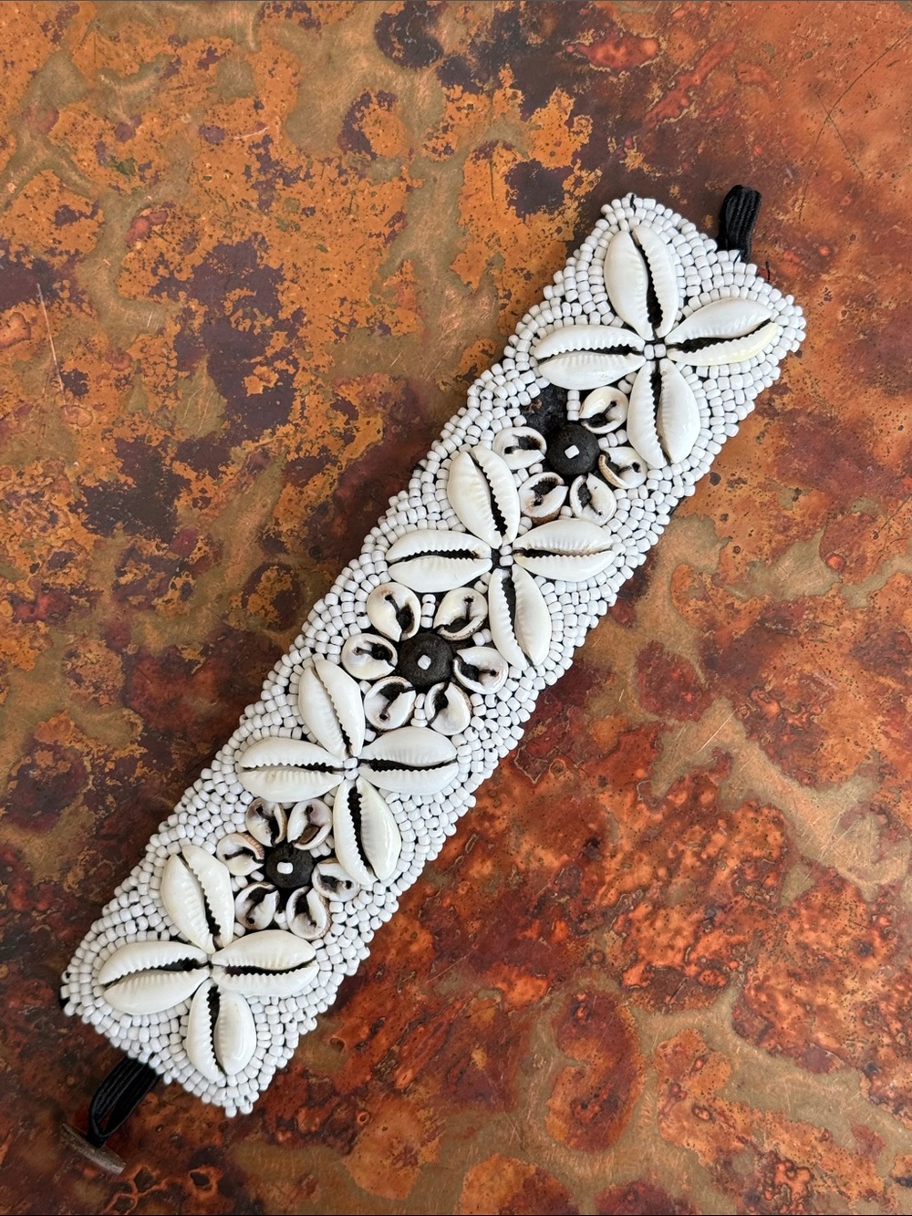 White Beaded Cowrie Shell Cuff Bracelet/ Anklet Stretchy Elastic Button Closure - Picture 4 of 6
